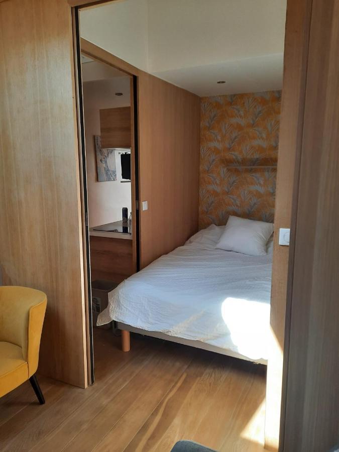 Апартаменты Renovated Fully Equipped Studio For 2 To 4 Pers Ла-Сьота Экстерьер фото